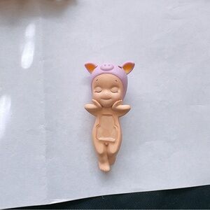 Sonny Angel dreaming pig